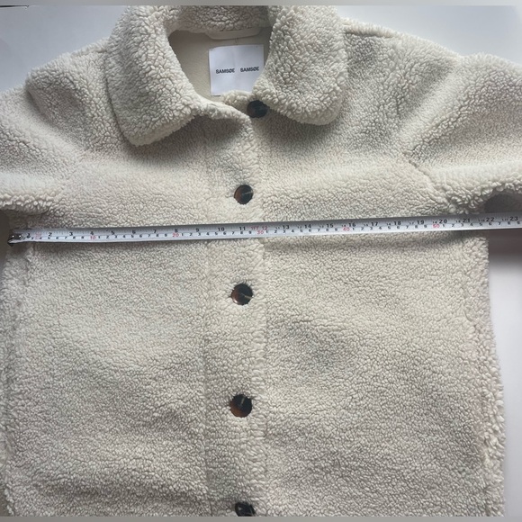 Samsøe Samsøe “Aylin” Jacket
Cream Sherpa teddy - Picture 6 of 8
